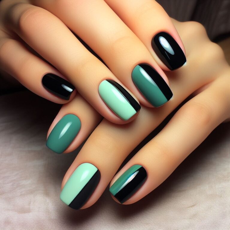 Chic Green and Black Nail Design: Simple and Minimalist Style